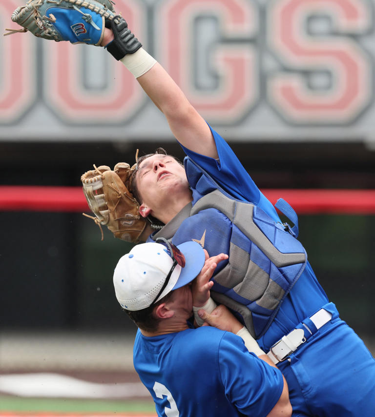 Anthony Wayne walks off, past Walsh Jesuit in OHSAA Division II ...