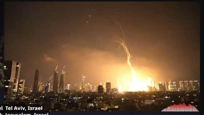 Rudal Canggih Iran Bikin Israel Kocar-Kacir, Trump Cuci Tangan!