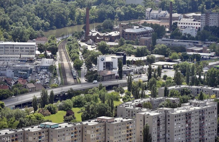 Az óbudai önkormányzat szerint ellehetetleníti a Sziget fesztiválra ...