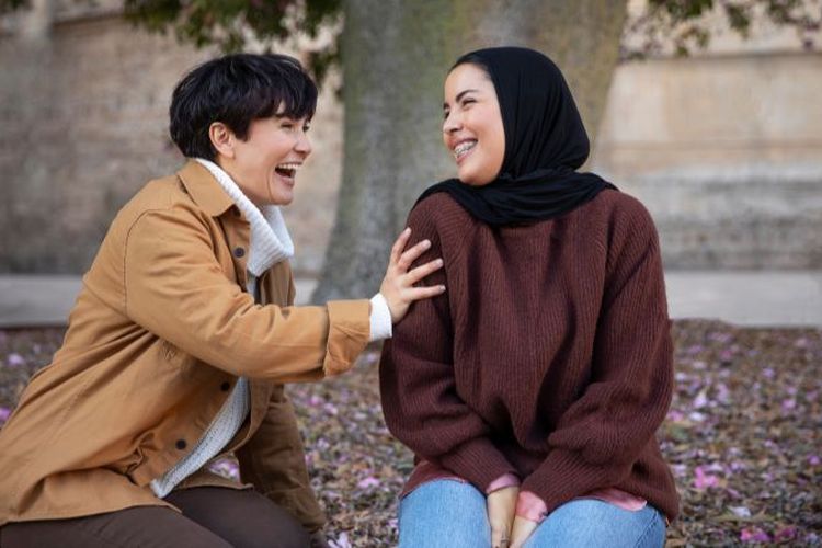 Empatinya Tinggi, 4 Zodiak Ini Paling Peduli pada Orang Lain, Ada Cancer yang Suka Mengayomi dan Melindungi