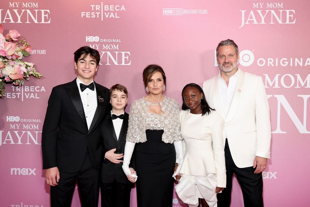 Mariska Hargitay's son, 18, almost towers over 6'5 dad Peter Hermann