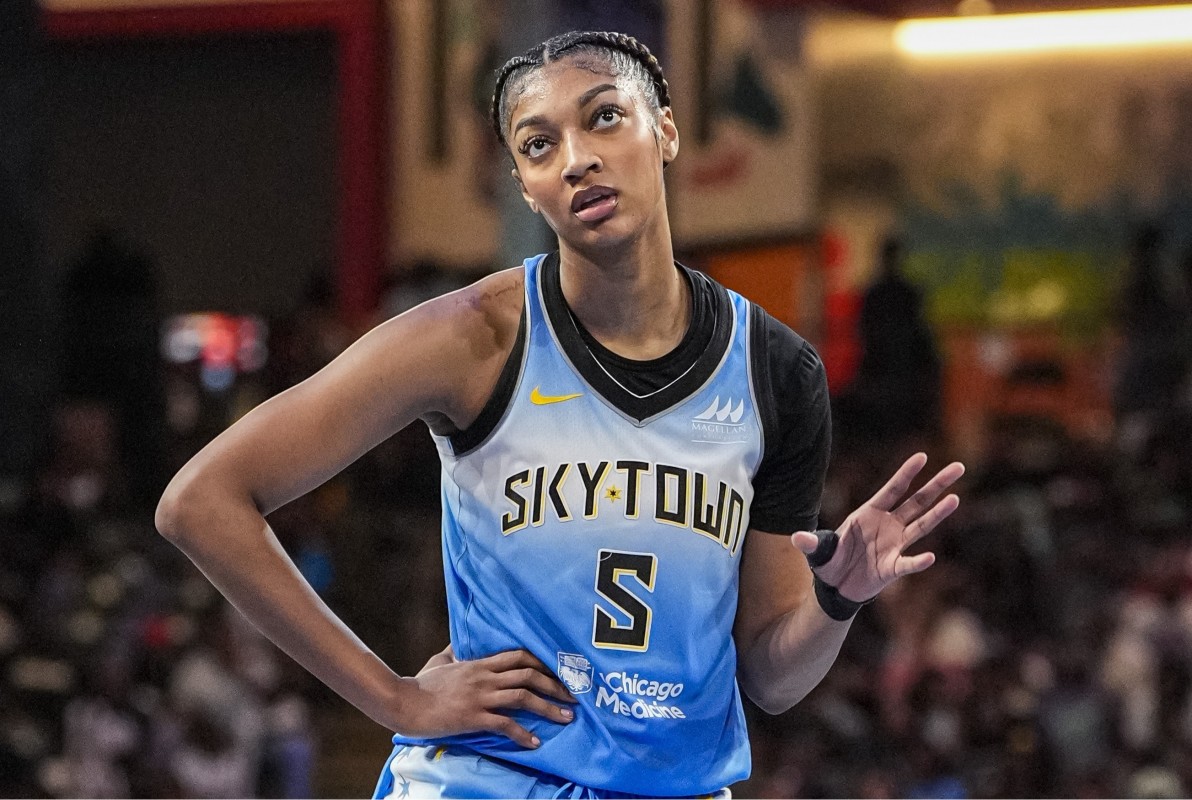 angel-reese-sends-clear-message-after-making-wnba-history