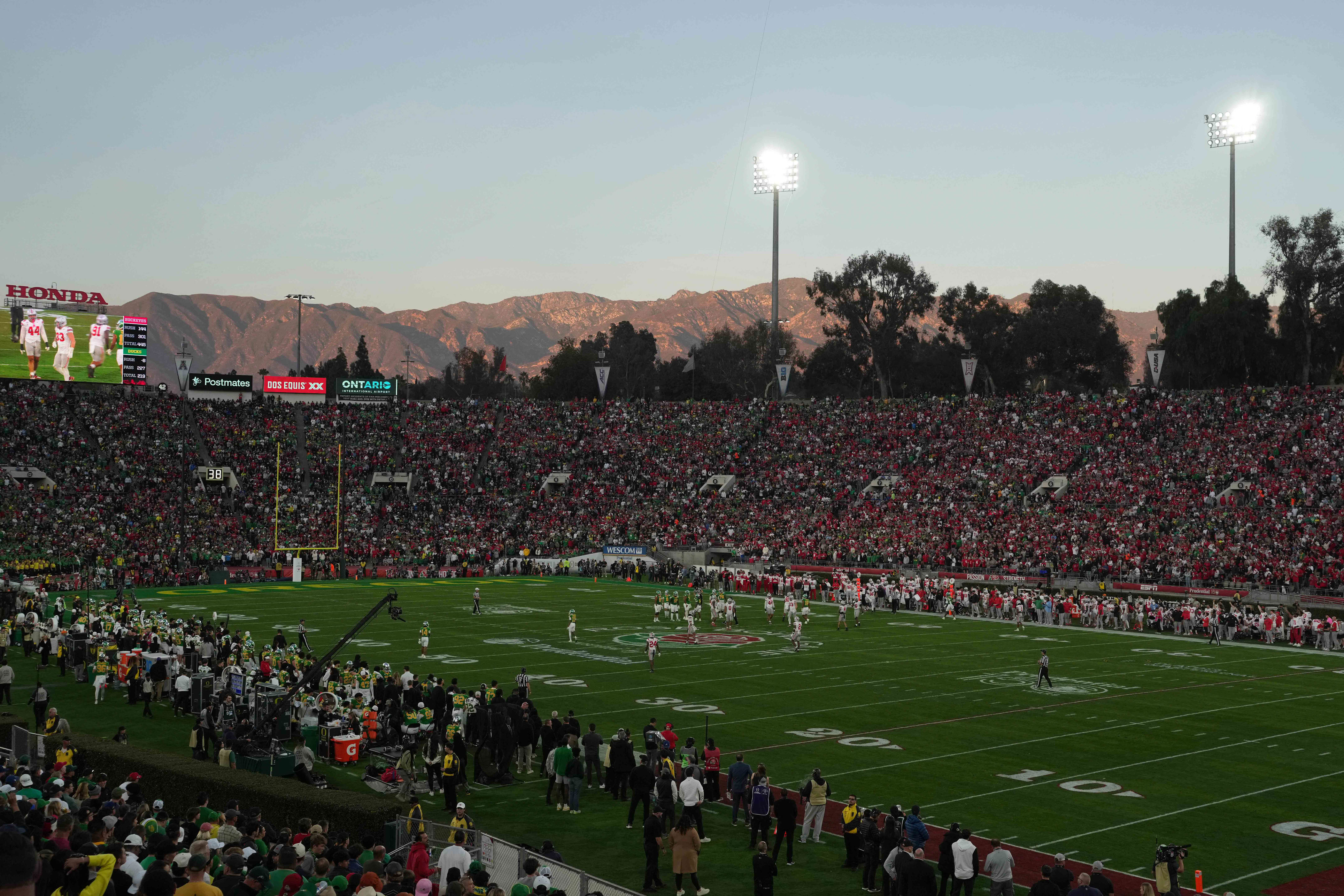 AA1GJWO1 Rethinking the Top 18: Big Ten Football Stadiums Re-Ranked from Last to First
