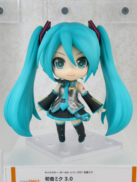 初音ミクも大量！ 「スマイルフェス2025」総展示数1000点以上の大