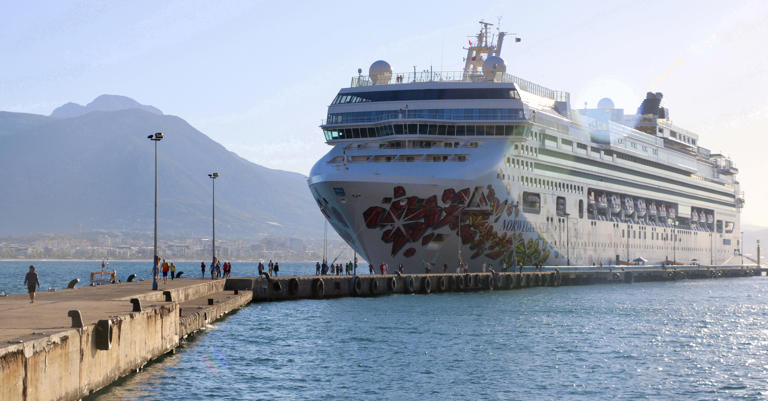 Kruvaziyer turizminde 12 yıl sonra bir ilk' yaşandı