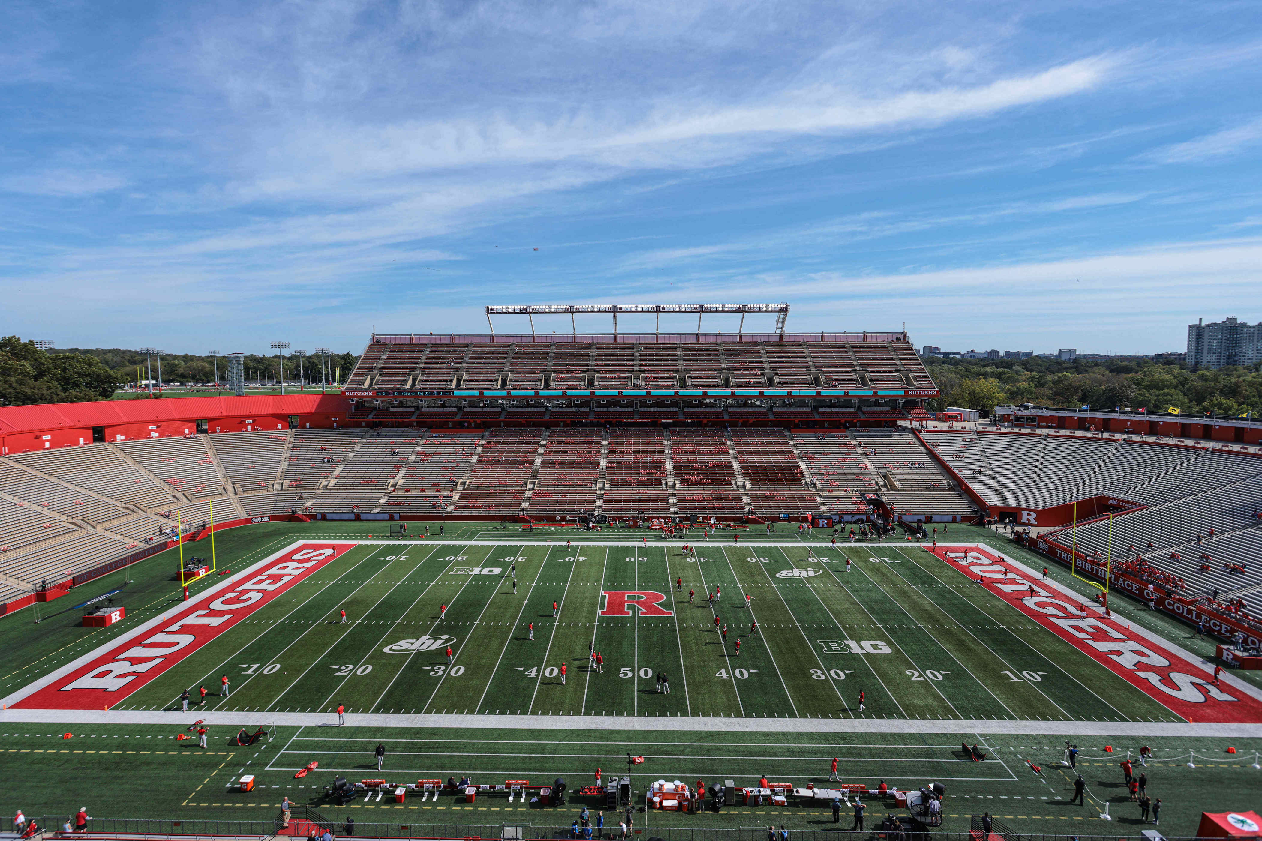 AA1GK62K Rethinking the Top 18: Big Ten Football Stadiums Re-Ranked from Last to First