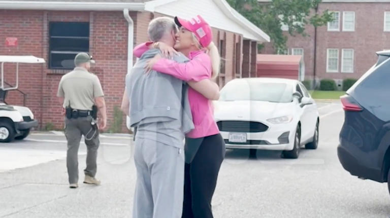 See video of Todd Chrisley's emotional reunion with daughter Savannah after  his prison release