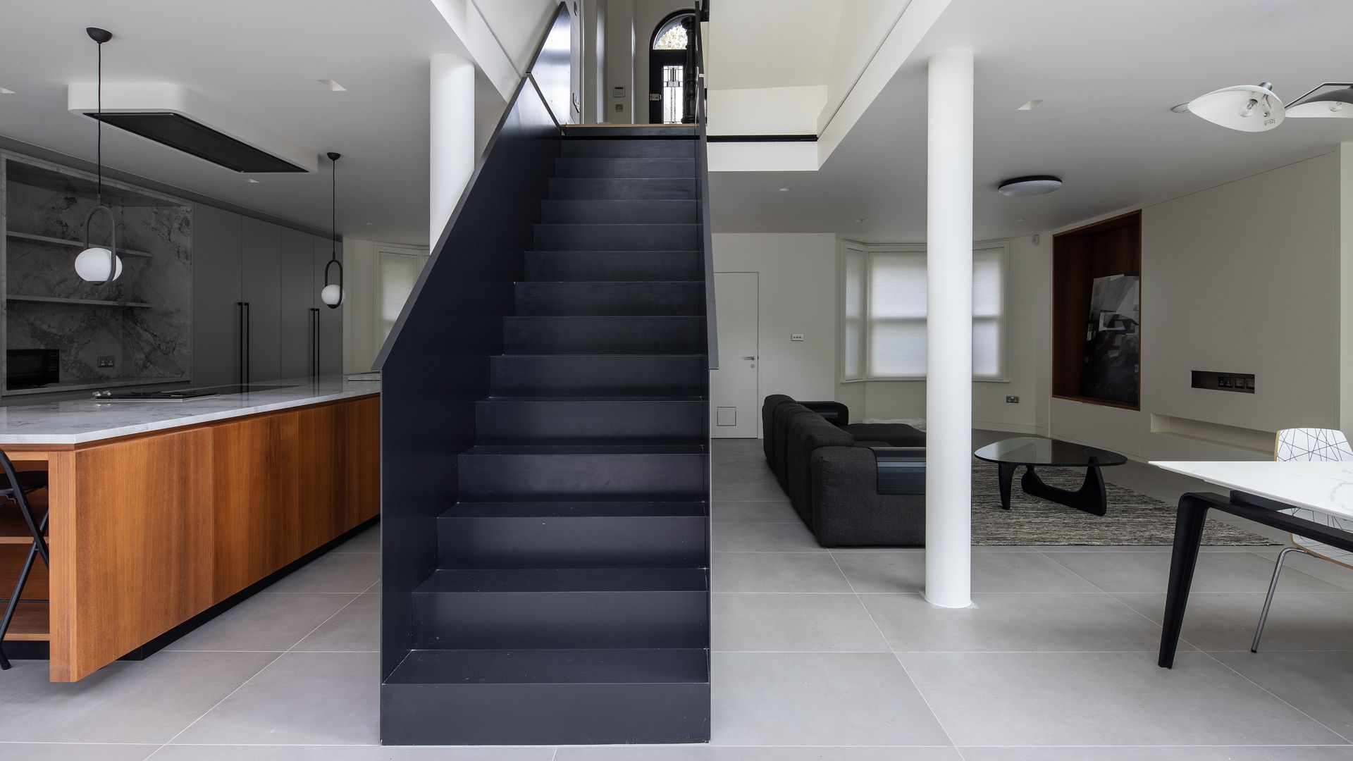 9 Staircase Regulations You Need to Keep in Mind for Homes in the UK