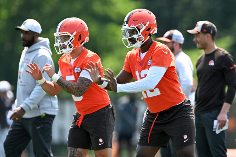 Browns' Shedeur Sanders, Dillon Gabriel Get Bad News in Future Projection