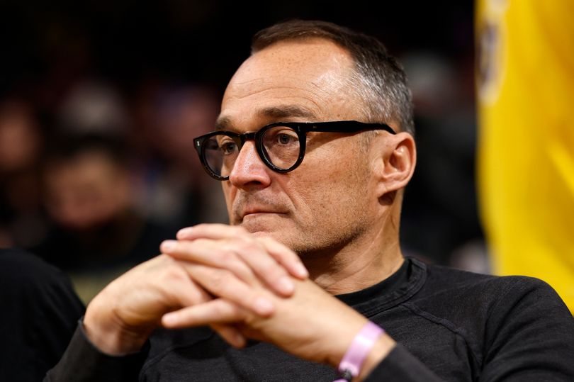 Cnn Reporter Clashes With Lapd As They Force Crew Away From Protest S