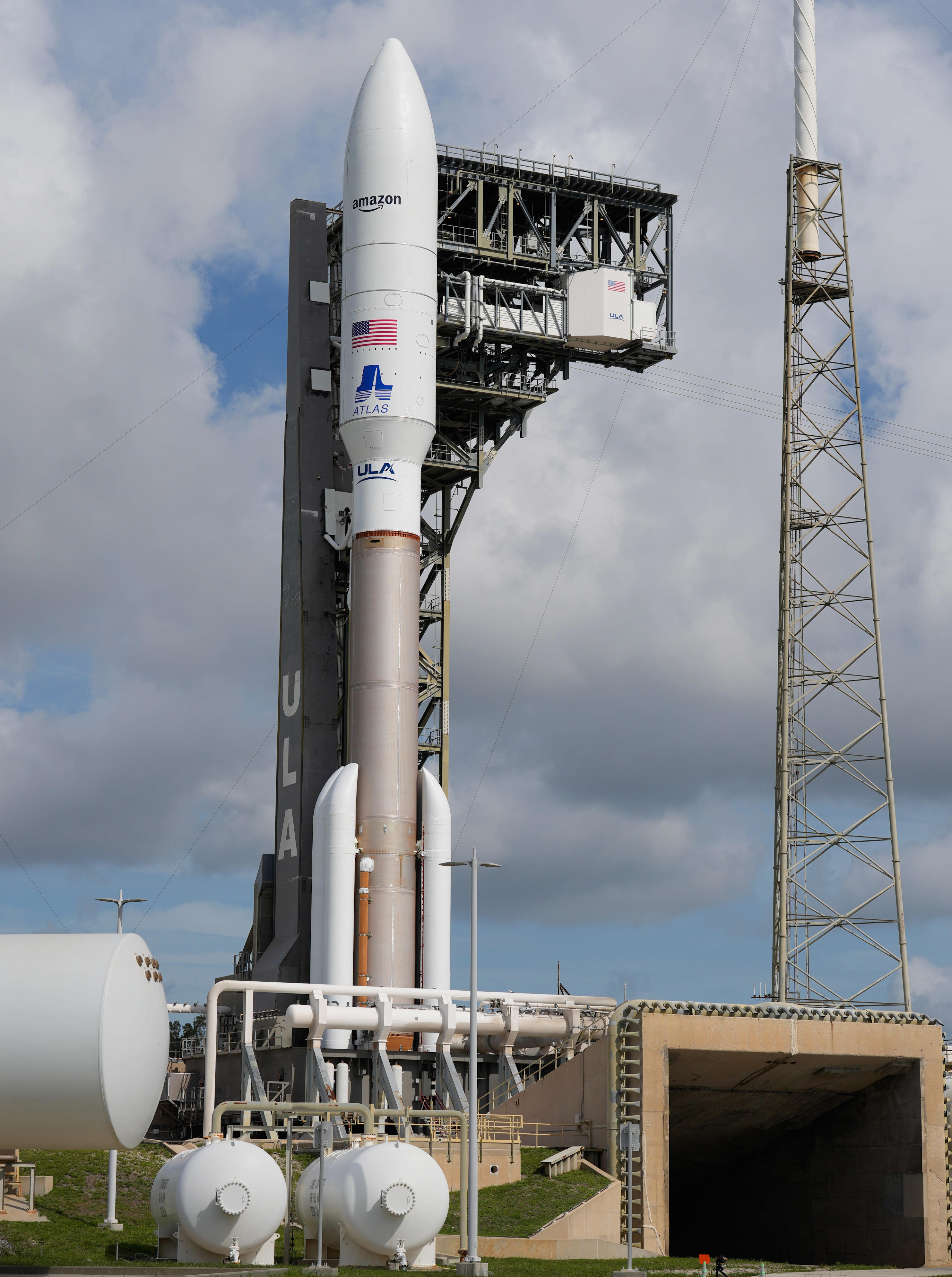 Scrub! ULA delays Atlas V rocket launch for Amazon Project Kuiper ...