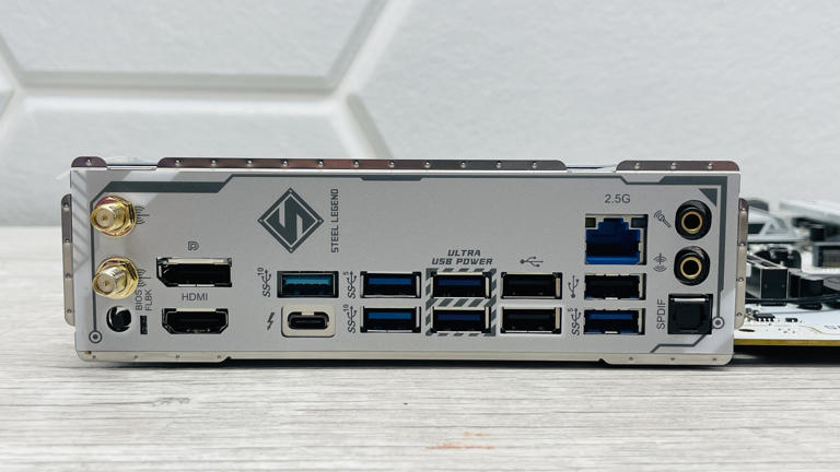 未開封新品 ASRock B860 STEEL LEGEND WiFi ASRock > B860 Steel Legend WiFi