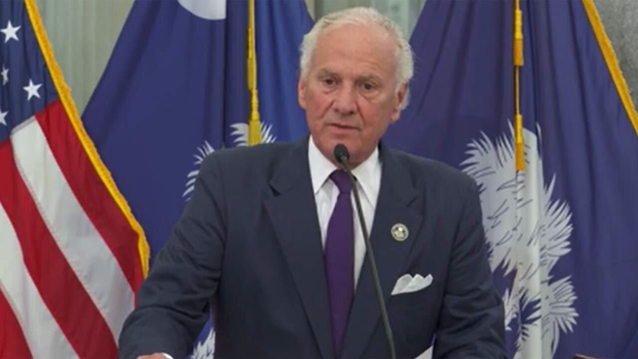 Mcmaster Signs Comprehensive Sc Energy Bill Into Law