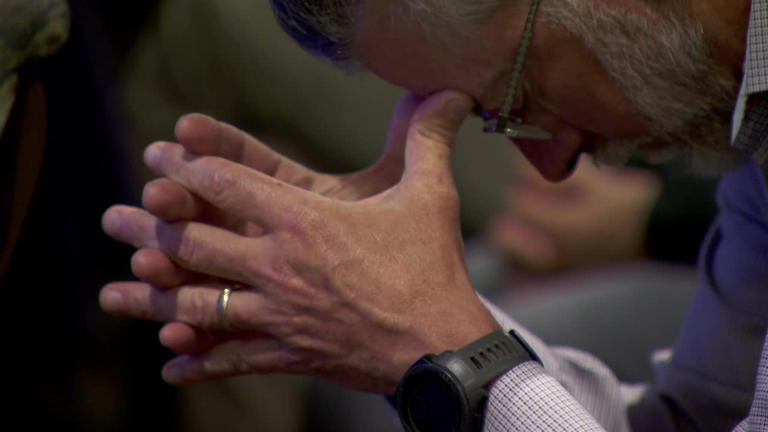 Minnesota lawmaker shooting: Brooklyn Park church hosts Monday night ...