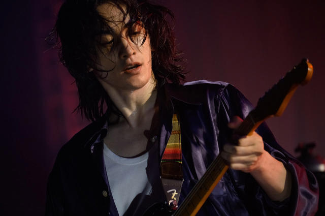 佐藤健＆宮崎優＆町田啓太＆志尊淳、バンドの場面写真公開「