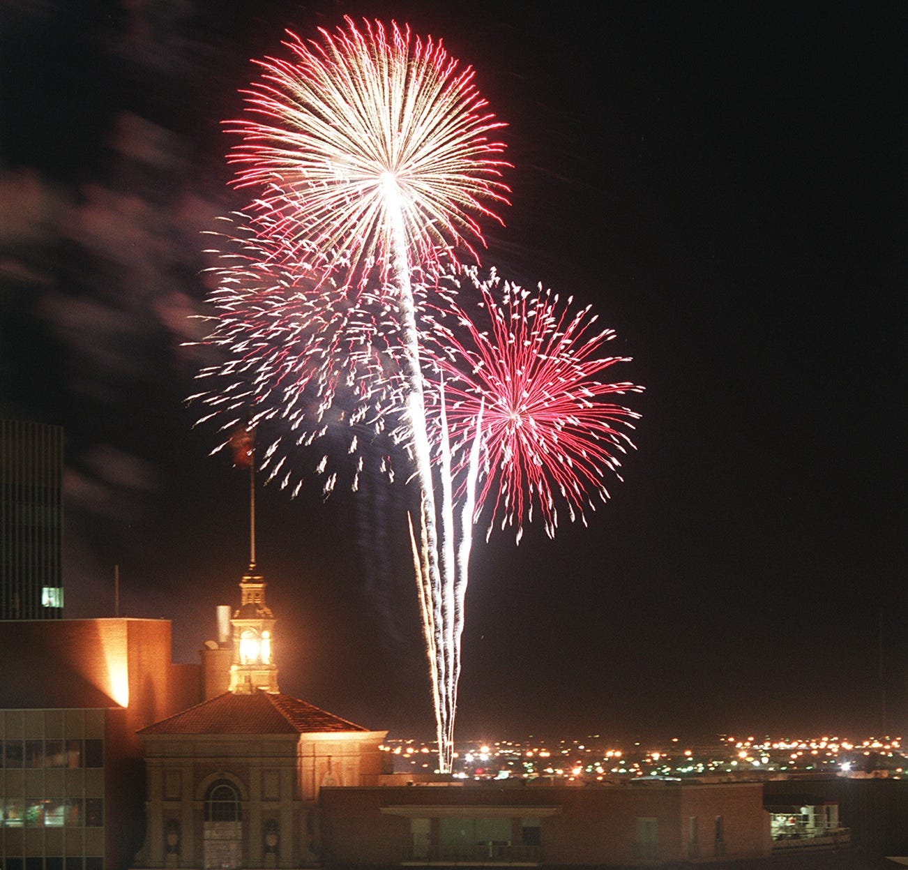 places to go on 4th of july in phoenix