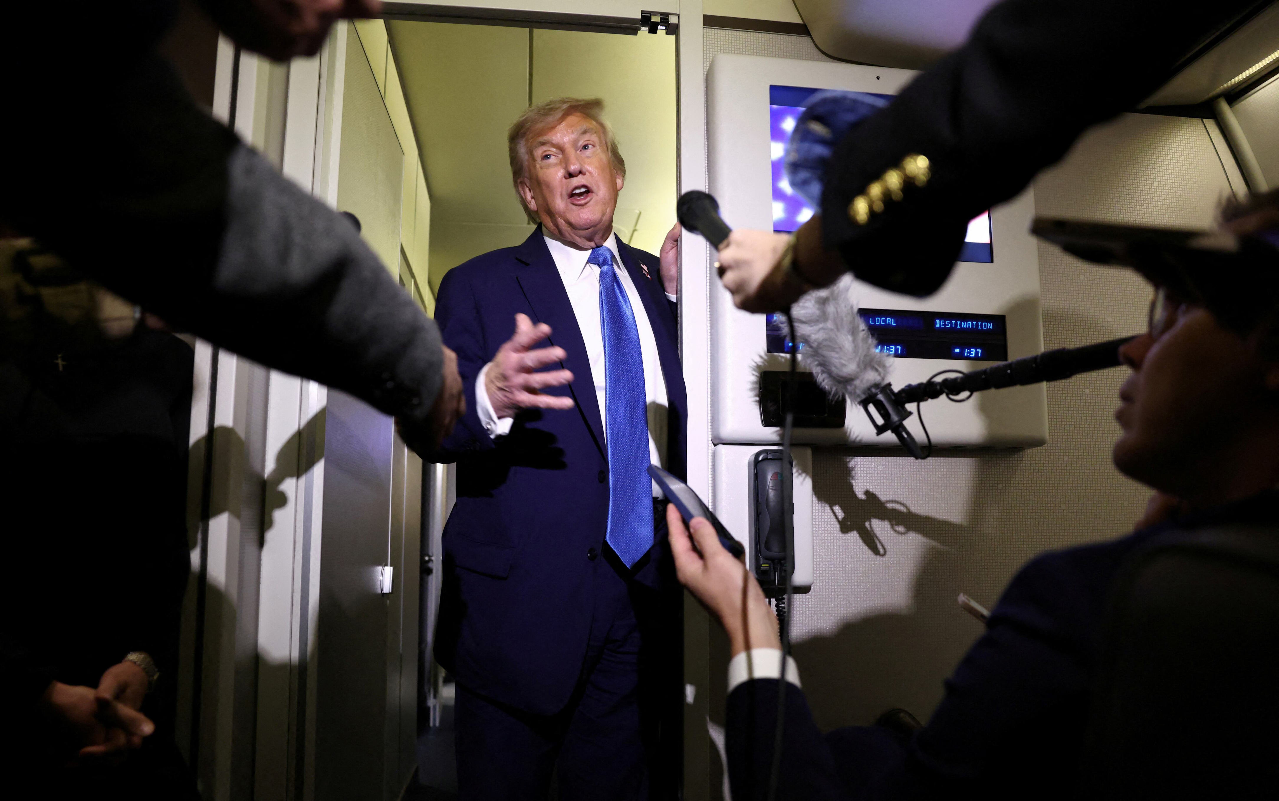 트럼프 미 대통령 이란 새 최고지도자 모즈타바에 항복 촉구, 서울 소공동 한 캡슐호텔 화재로 외국인 관광객 10명 부상