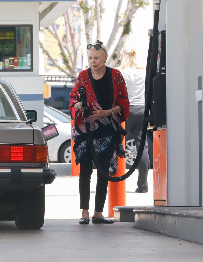 Revisiting Michelle Phillips' scandalous past as she makes rare