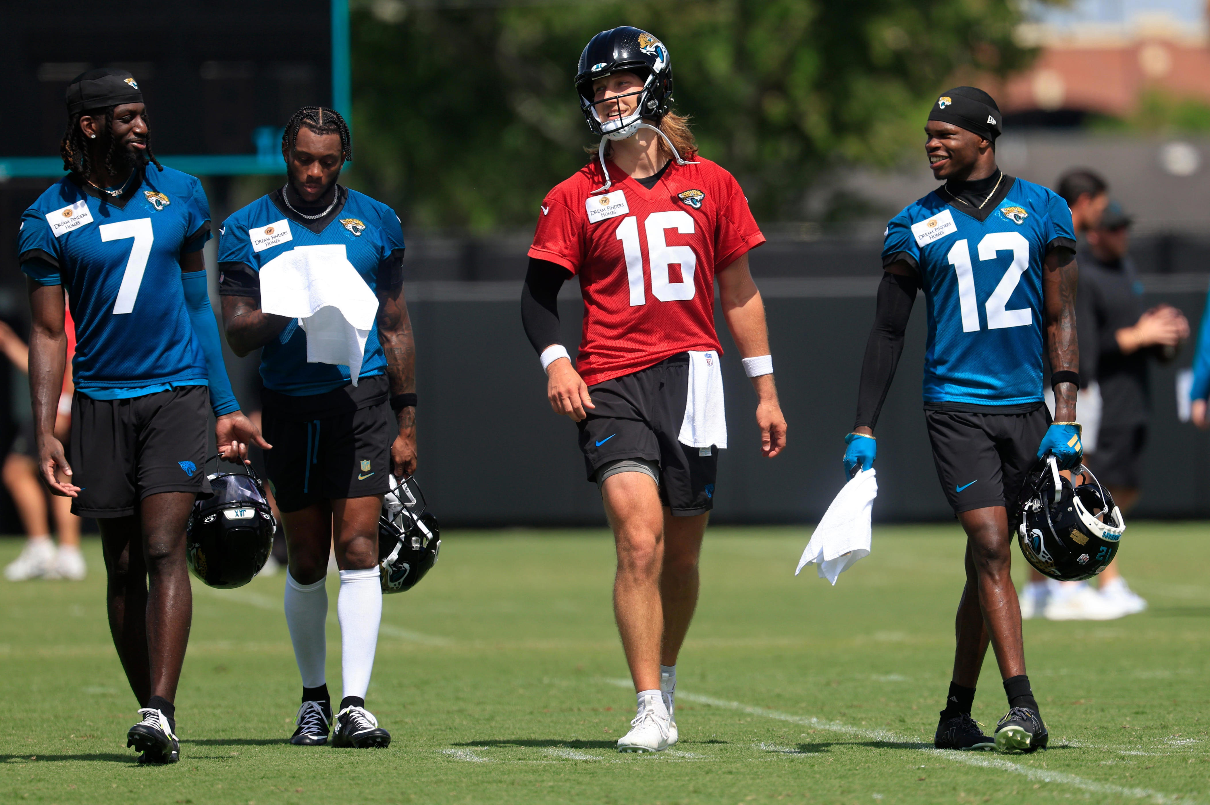 Jaguars #39 Trevor Lawrence on trip to Bahamas with Brian Thomas Travis Jaguars #39 Trevor Lawrence on trip to Bahamas with Brian Thomas Travis