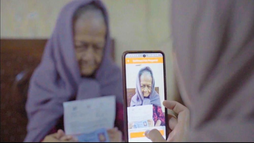 PosIND tahun ini kembali dipercaya sebagai mitra pemerintah dalam menyalurkan program bantuan sosial (bansos). (dok. PT Pos Indonesia)