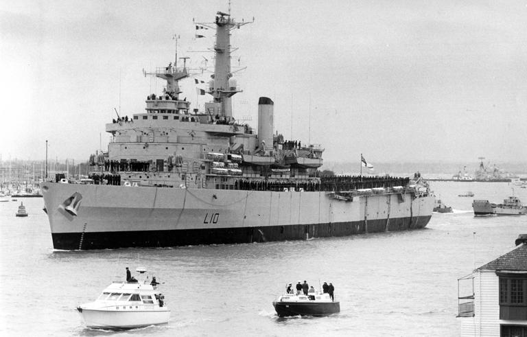 HMS Fearless served as one of two principal amphibious assault ships, deploying her four Landing Craft Vehicle Personnel and Helicopter deck to land Royal Marine Commandos at San Carlos Water. As the amphibious command centre, she housed Commodore Clapp’s headquarters and coordinated beach landings, logistic convoys, and special forces insertions. Despite constant Argentine air attacks, her Seacat missile system successfully defended the fleet. The ship's critical troop deployment and command functions significantly enabled the British land campaign.