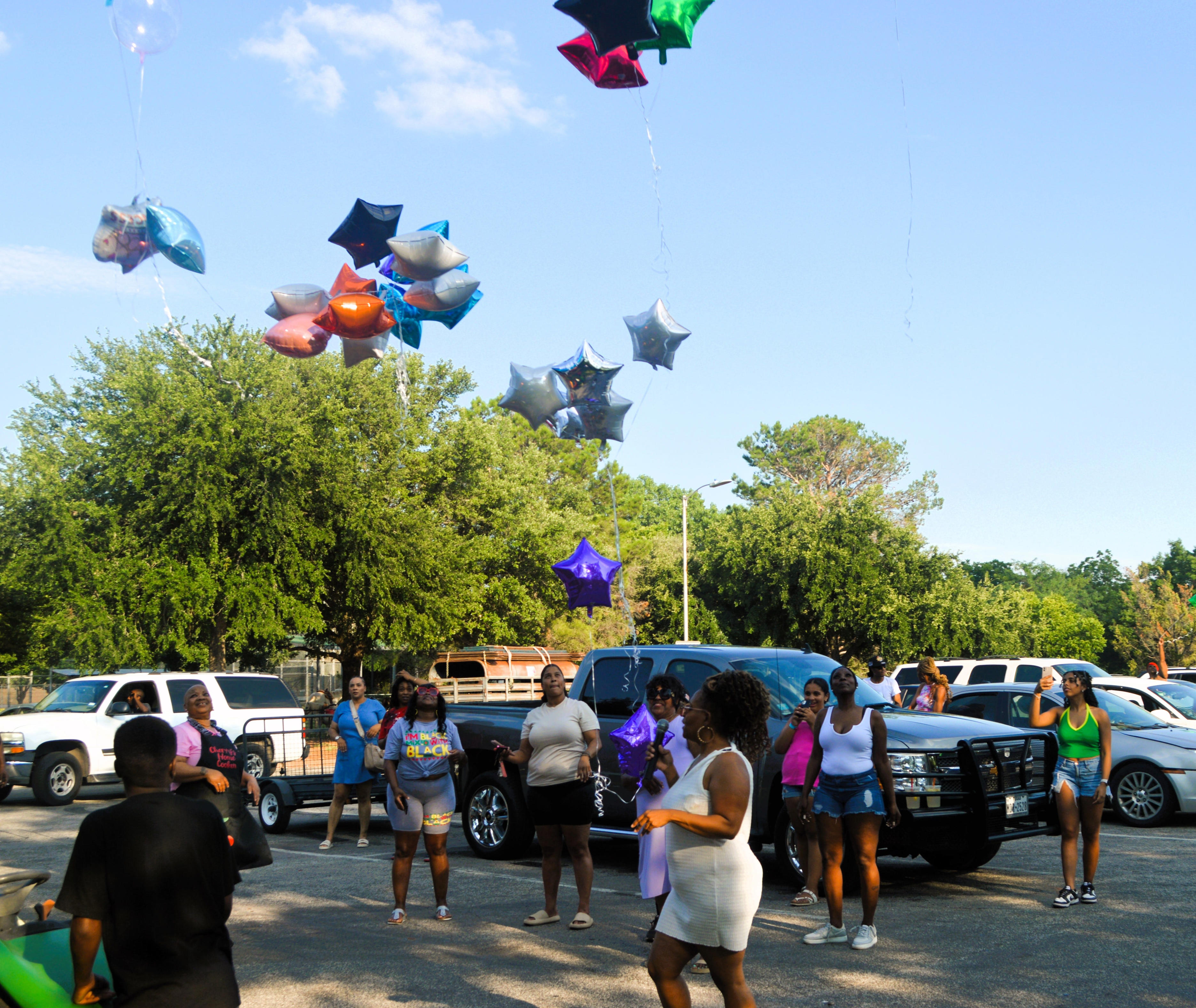 are-post-offices-and-banks-open-on-juneteenth-here-s-what-to-know