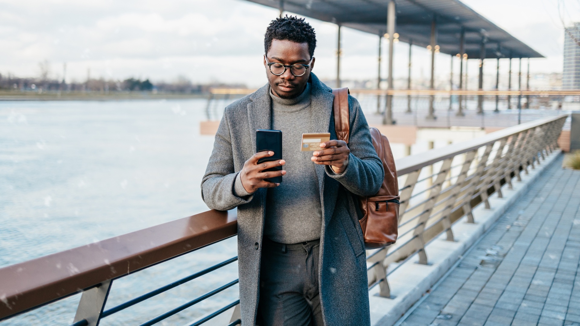 This Everyday Credit Card Habit Could Be Helping — or Hurting — Your