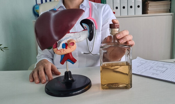 대사질환보다 술이 겹치면 간 손상·사망 위험 더 컸다