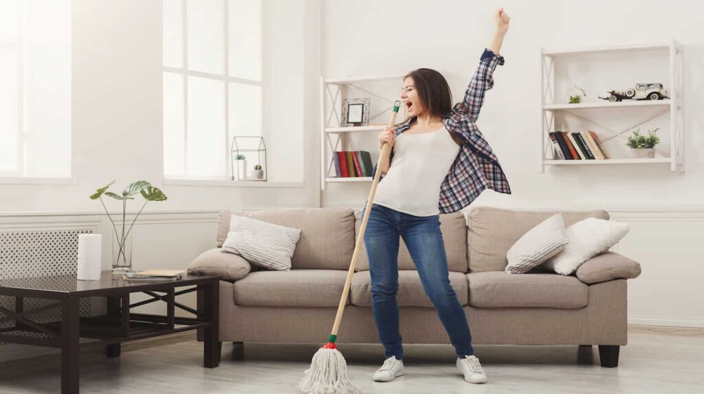 14 Helpful Decluttering Tips For your Home