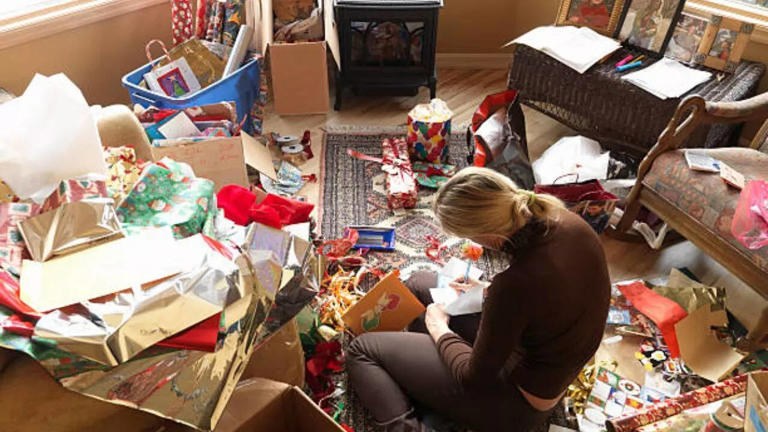 What your messy closet says about your mind: The 5 clutter ...