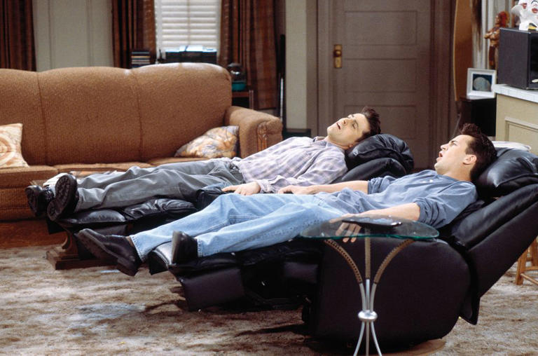 Matt LeBlanc as Joey Tribbiani, Matthew Perry as Chandler Bing