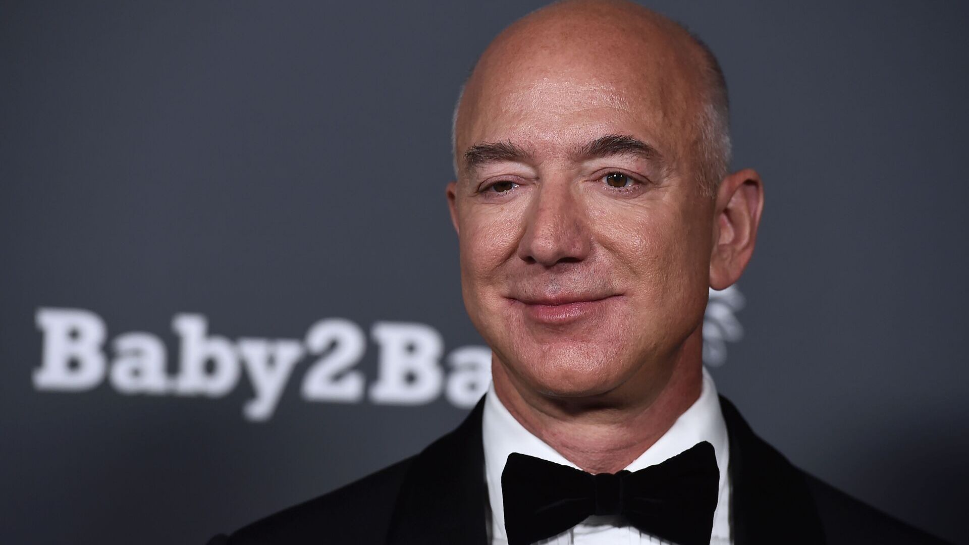 5 Mind-Blowing Facts About Jeff Bezos' Wealth