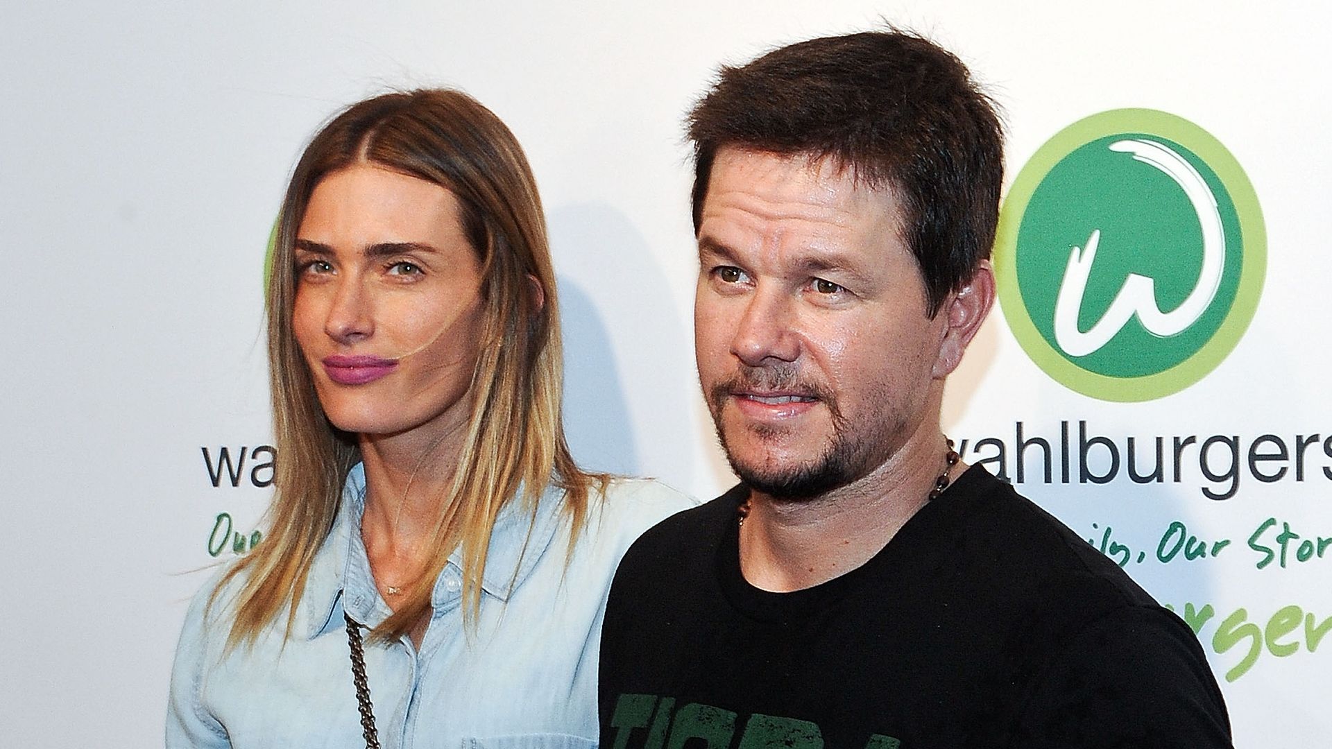 Mark Wahlberg's wife and daughter give glimpse into family life as they ...