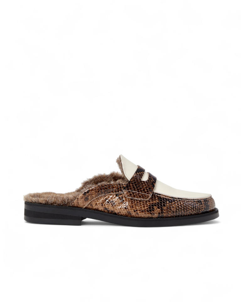 ⭐️平日限定値下JORDAN BRAND WMNS AIR JORDAN MULE Air Jordan Mule Women's Shoes. Nike IL