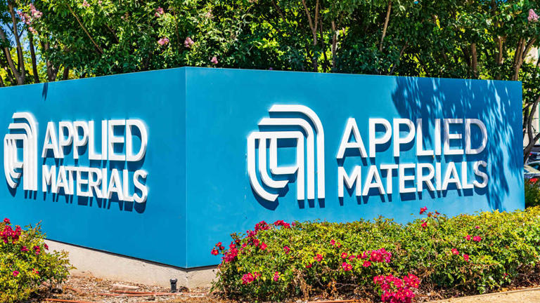 Applied Materials stock rises. It’s another winner from the memory-chip ...