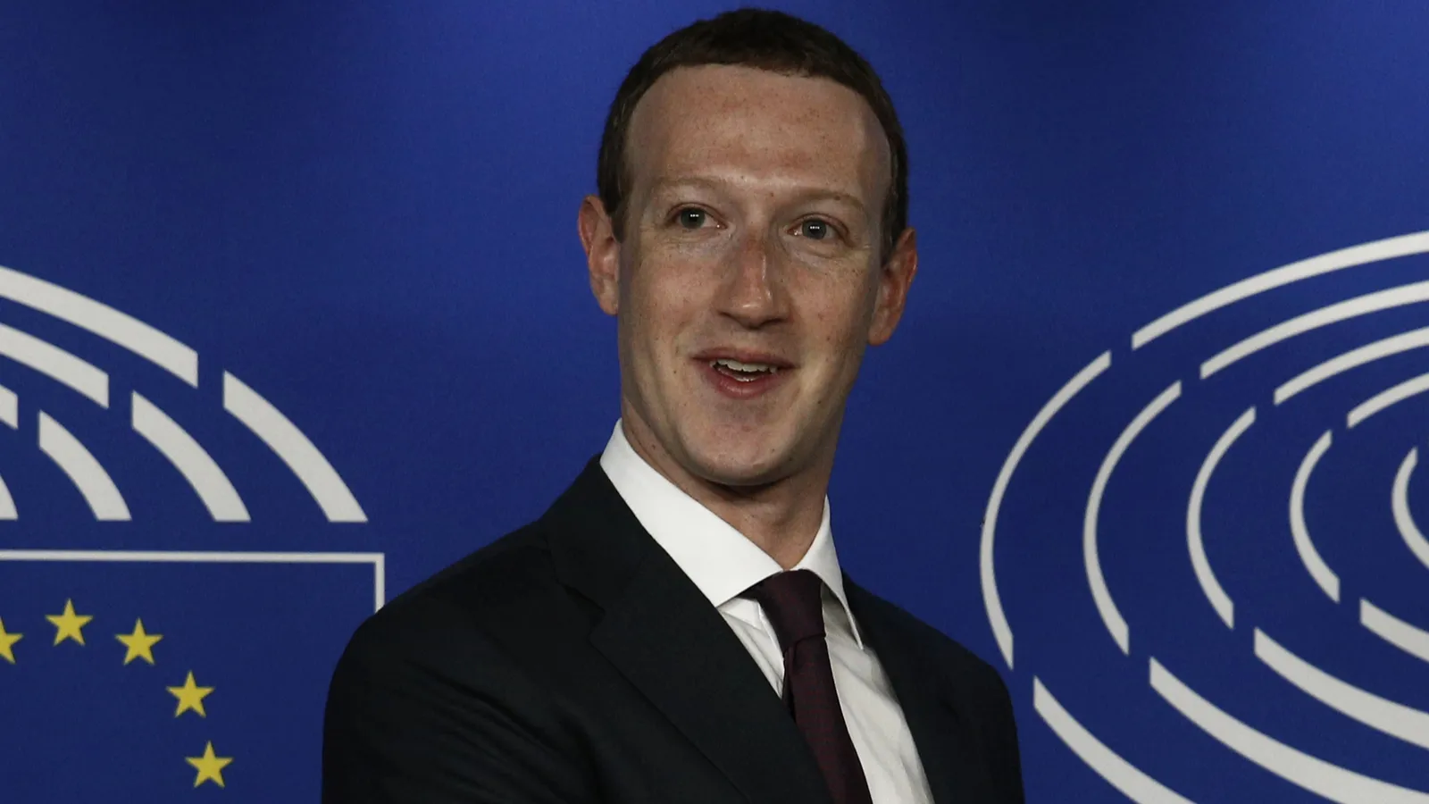 Mark Zuckerberg issues a stark warning to anyone screenshotting ...