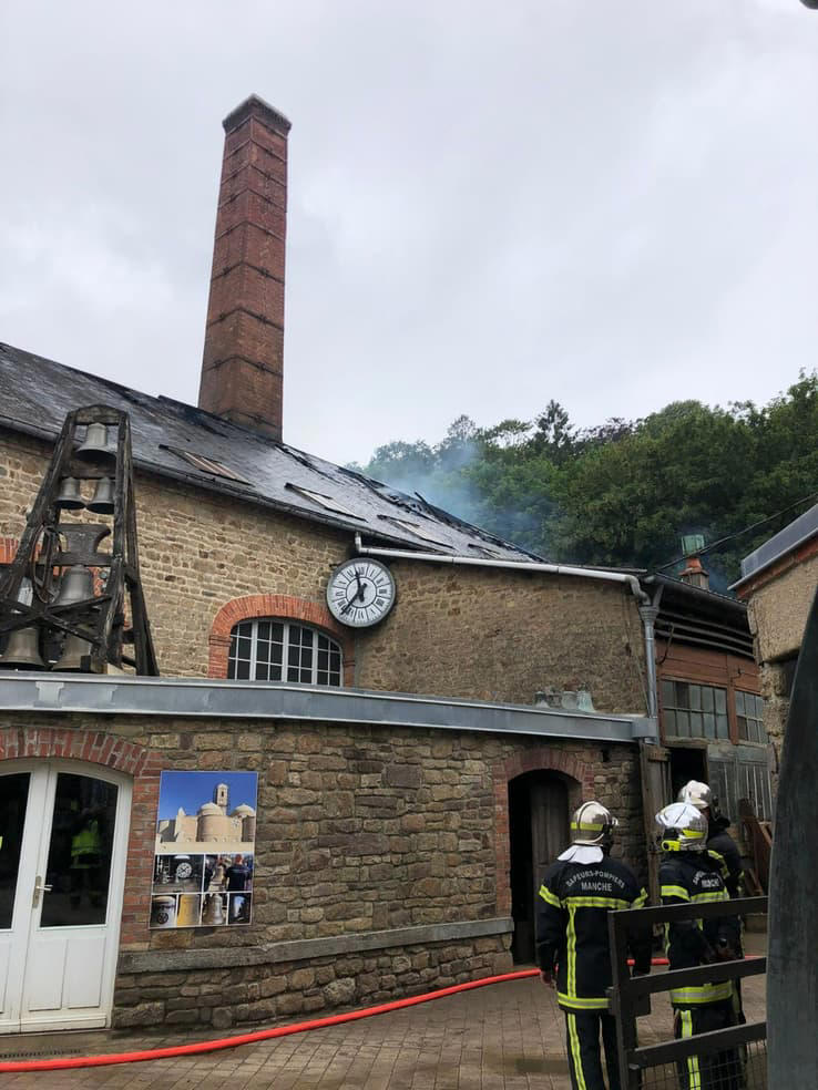 Villedieu-les-Poêles: un incendie à la fonderie de cloches, plus de 40 pompiers mobilisés