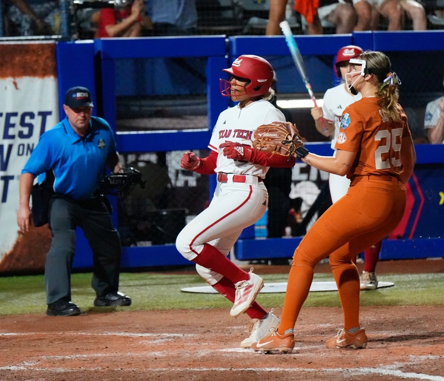 Our top photos from this week at the Women's College World Series