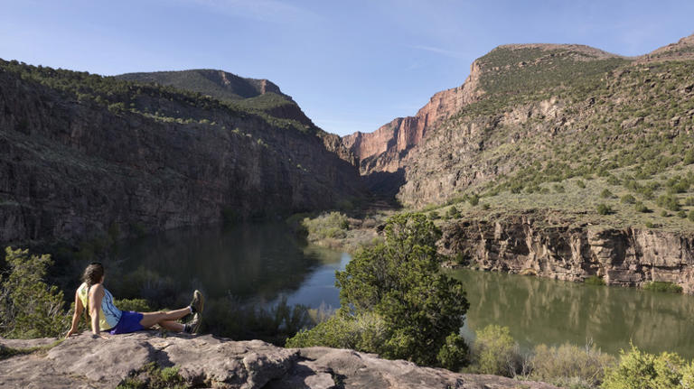 Colorado's Sculpted Canyon Is A Red-Rock Reverie Of Folding Cliffs And ...