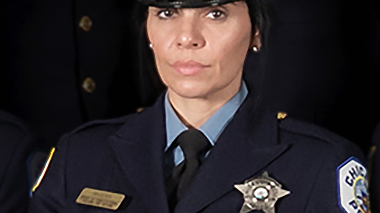 Fallen Chicago Police Ofc Krystal Rivera Honored At Visitation