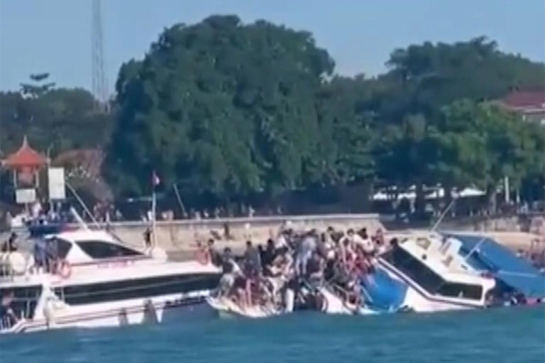 American Tourist, 24, Describes Moment She Survived Sinking Ferry by