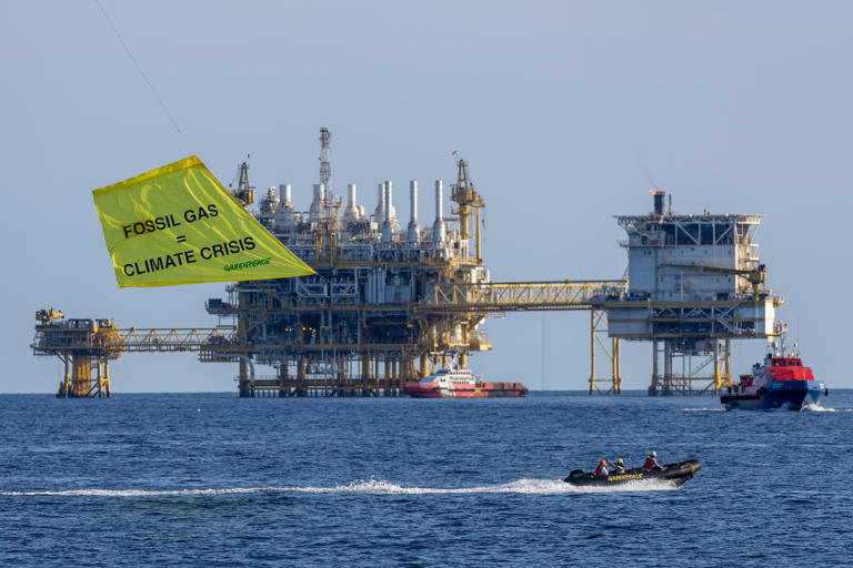 Carbon capture projects promise a climate fix and a fossil fuel lifeline