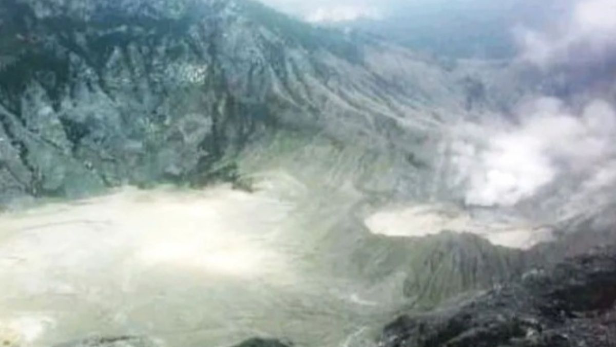 Gunung Tangkuban Parahu Menampilkan Kegiatan Gempa LF, Para Pengunjung Diminta Jauhi Area Ini oleh Badan Geologi