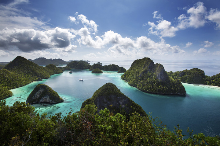 Komisi XII Dorong Cabut Izin 3 Perusahaan Tambang di Raja Ampat