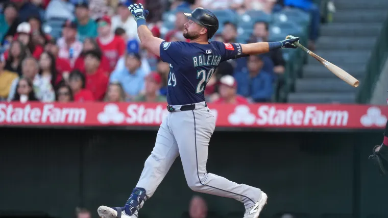 Mariners' Cal Raleigh has historic hot stats while rest of Seattle ...