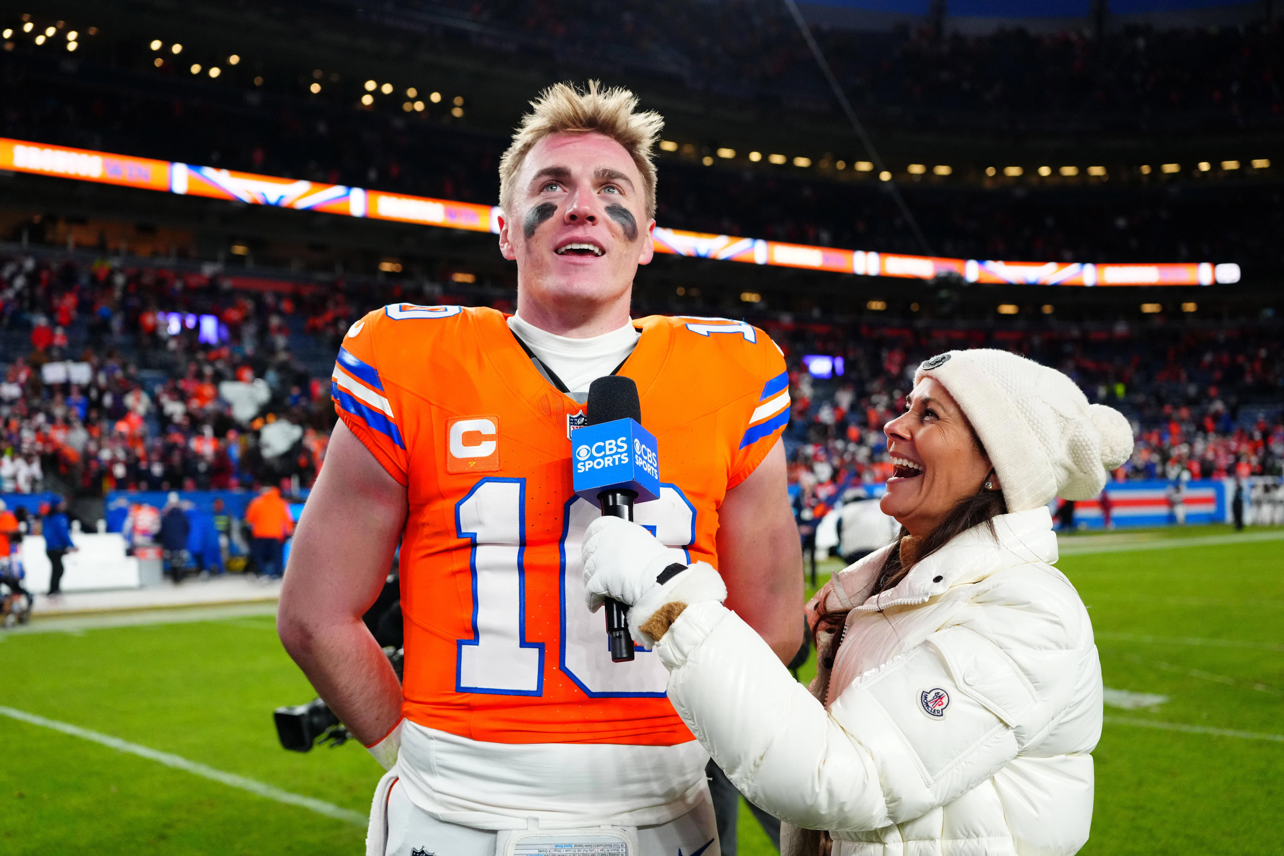 Broncos QB Bo Nix answers '10 burning questions,' including his favorite  player