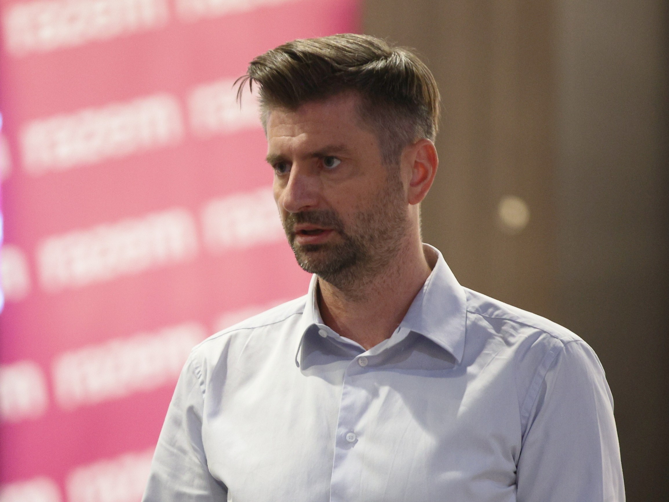 Poważna choroba Śmiszka. Polityk przerywa milczenie