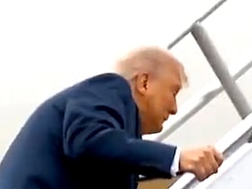 Caught on camera: Donald Trump and Marco Rubio stumble on Air Force One