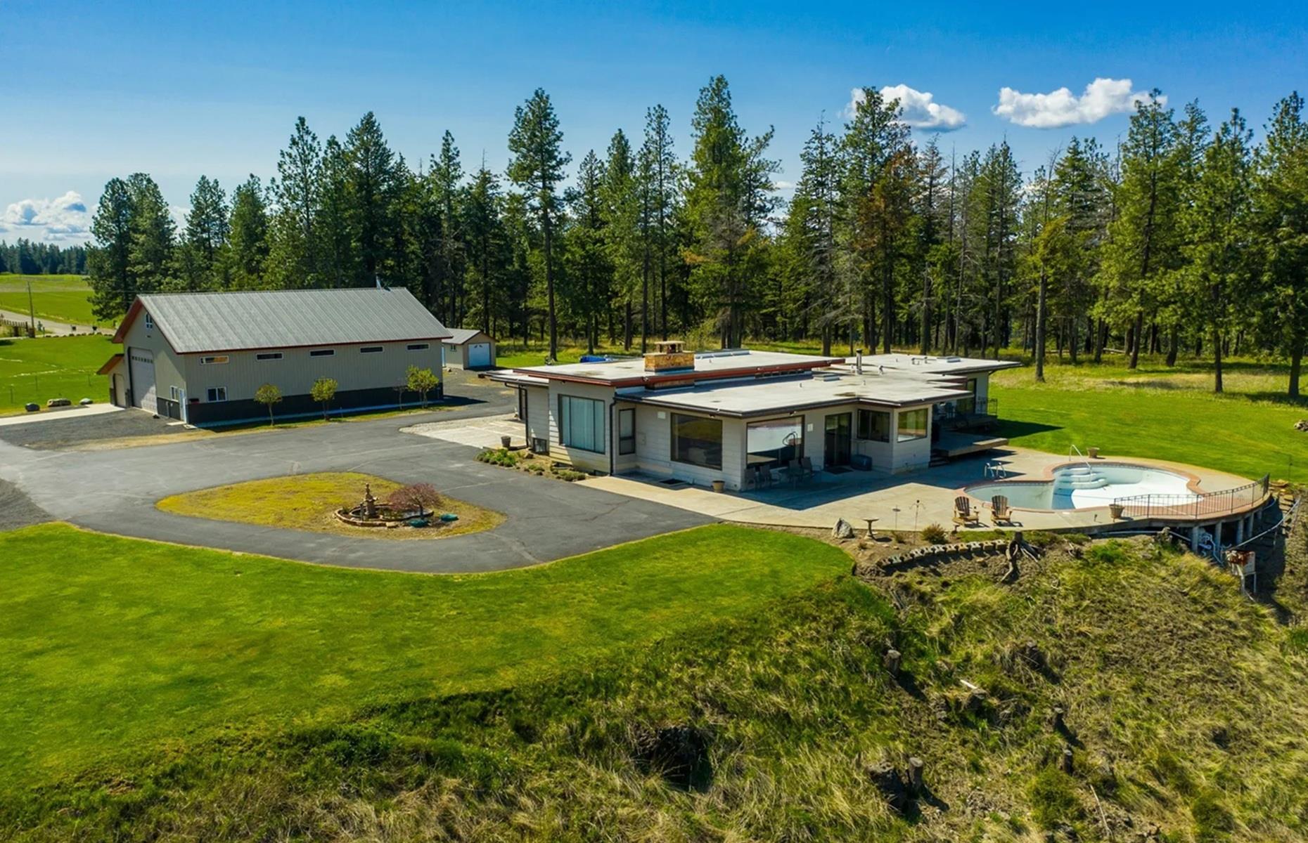 5 impenetrable homes designed to survive any threat