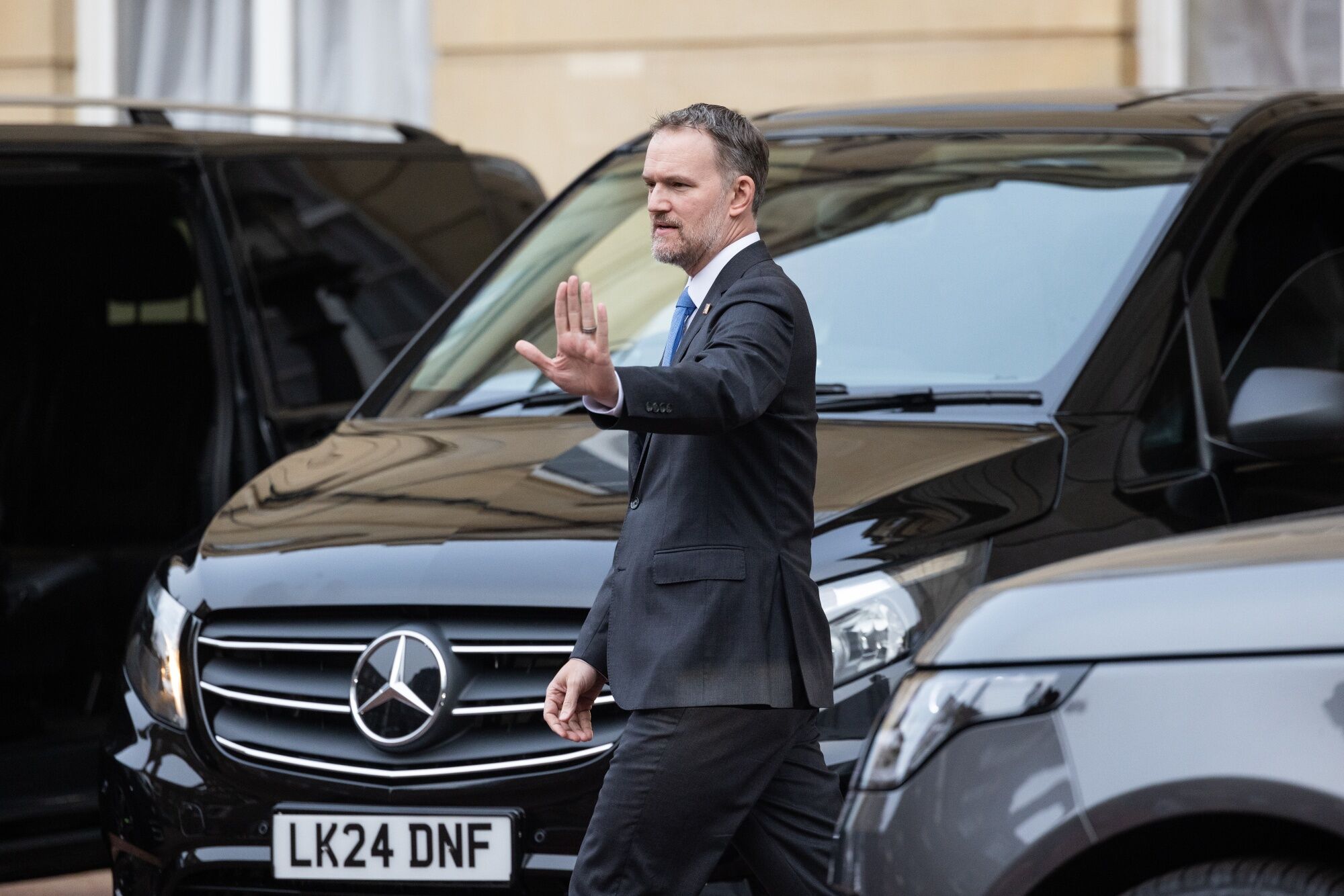 US, China to Resume Trade Talks